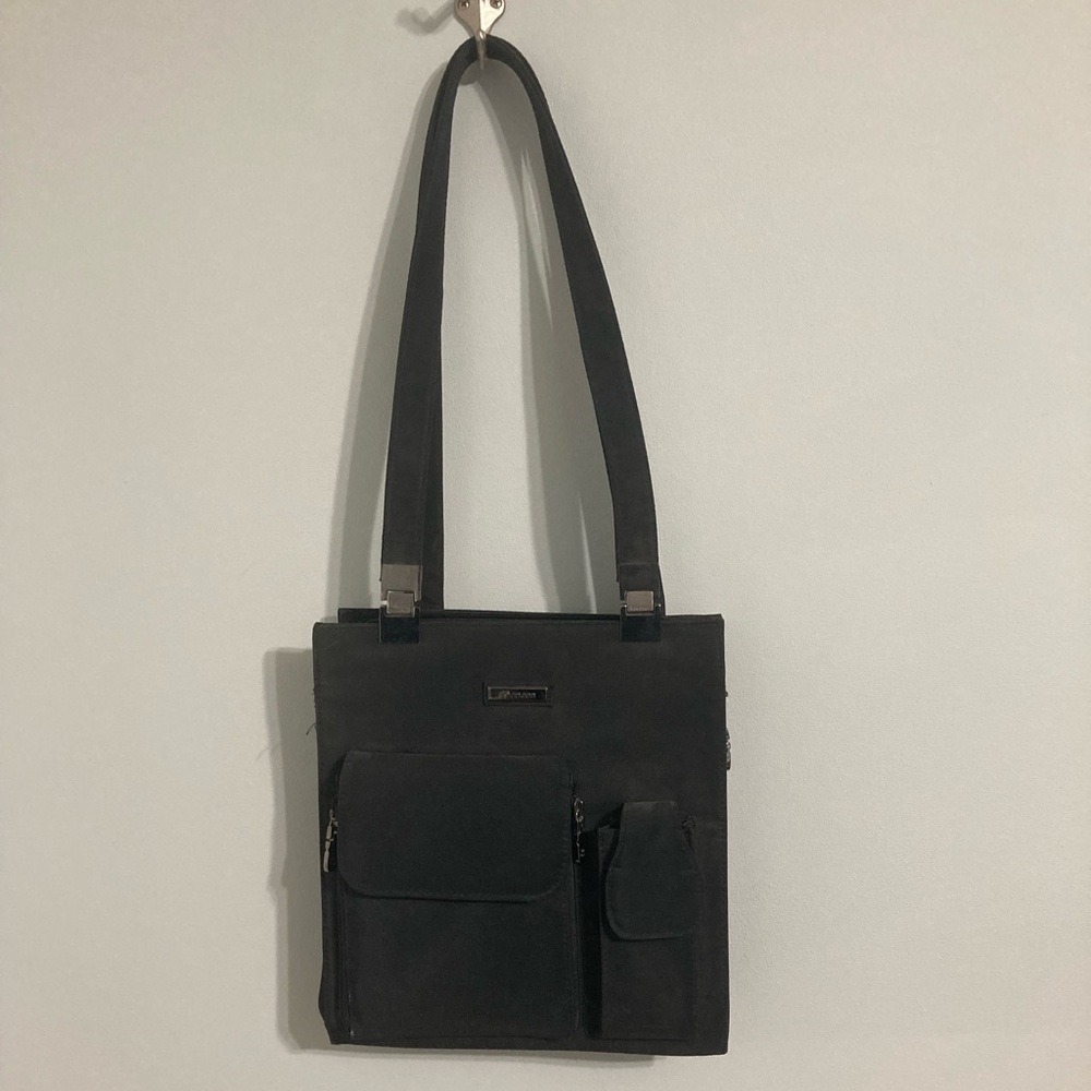 Chenson Black Shoulder Bag
